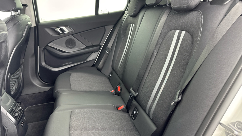 BMW 1 Series 118i [136] Sport 5dr [Live Cockpit Professional] Petrol Hatchback